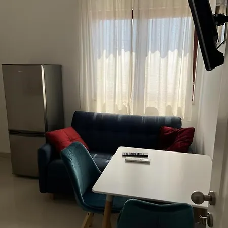 아파트 Ella *